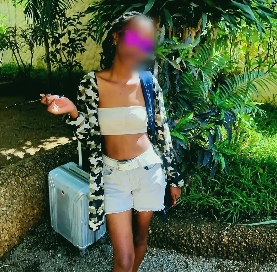 Emily, 21