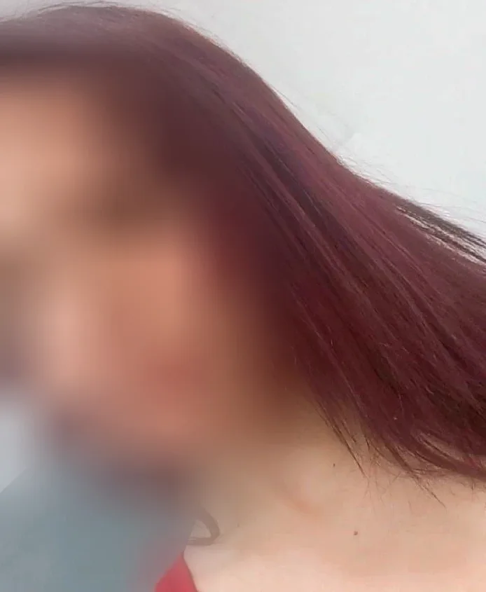 Melina, 21